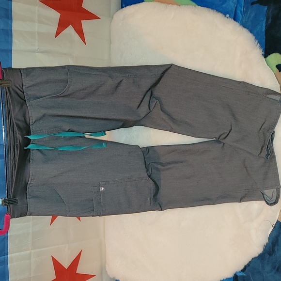 Figs Pants - Figs Gray Drawstring Technical Collection Cargo Medical Scrubs Pants Small